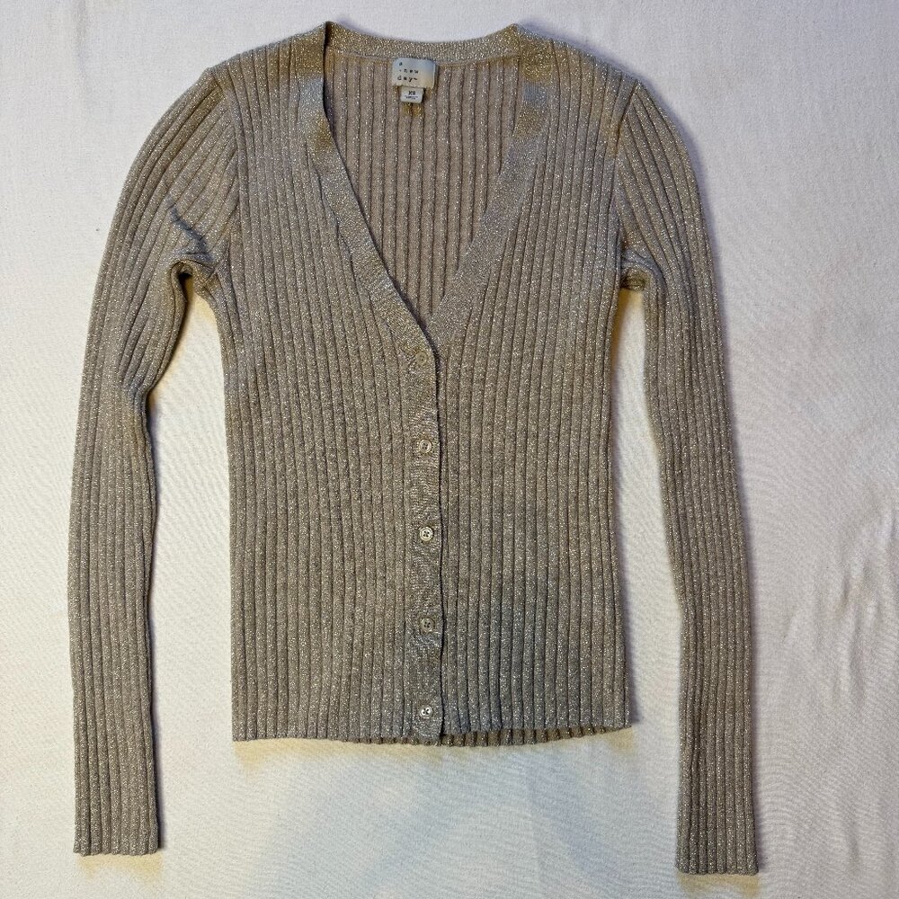 A New Day‎ Shimmer Beige Fitted Ribbed V-Neck Button Down Cardigan XS